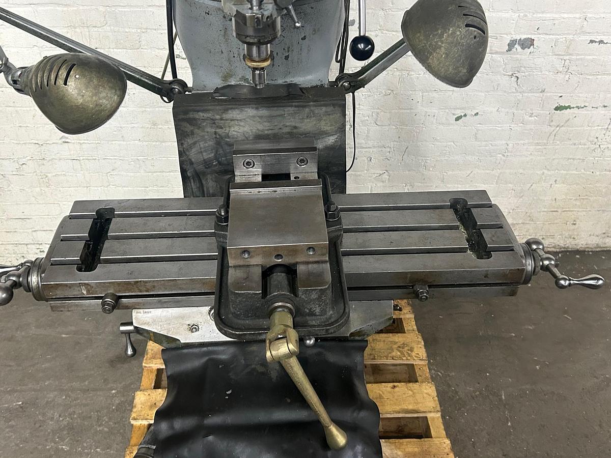 Used Bridgeport 9" x 32" 1/2 HP, 6-Speed Ram Type Vertical Milling Machine