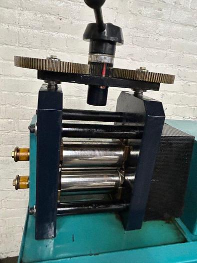 Used Cavallin Type 6″ x 4″ Double Sided Power Rolling Mill with Side Rollers for Gold, Silver, Plate