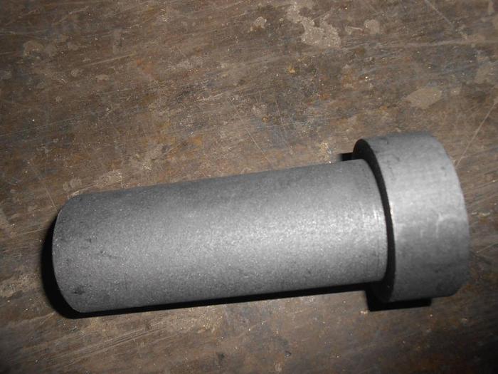 Used 7487-185 (19) Graphite Melting Crucibles – 2 kg Capacity