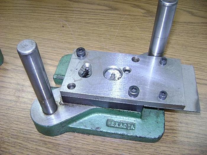 Used 1952-390 STAMPING PRESS TOOL & DIE SET TO MAKE RABBIT FINDING