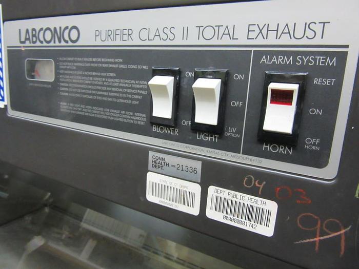 Used 2001-700 LABCONCO CHEMICAL LAB FUME SAFETY EXHAUSTHOOD PURIFIER CLASS 11