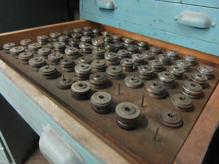 Used 9127-150 Antique Vintage Turks Head Engraved & Forming Rolls Collection of 1,750