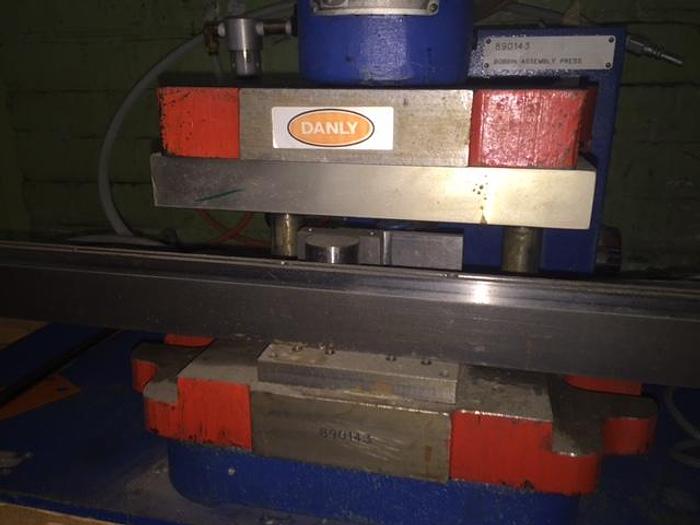 Used 2160-220 Black & Webster Electric/Pneumatic Bobbin Assembly Press, Model #BS