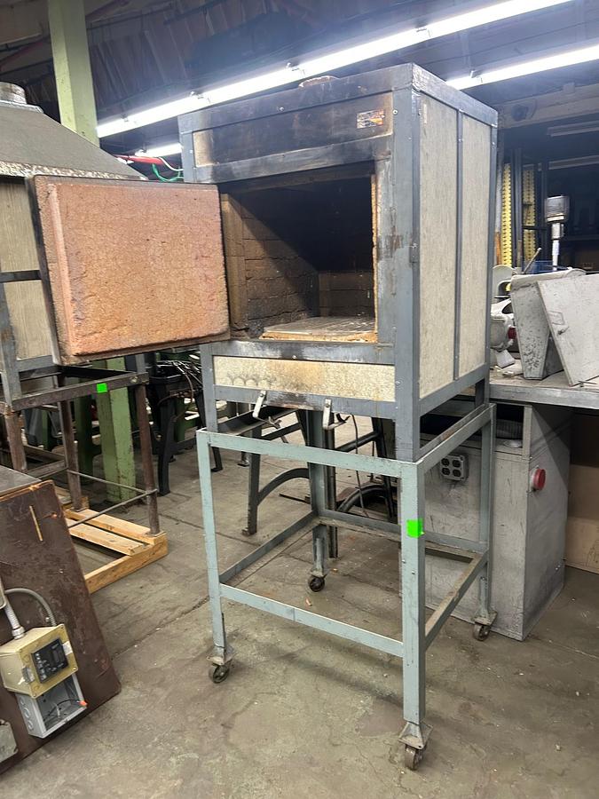 Used Burnout Furnace Oven Kiln 20" x 20" x 20"