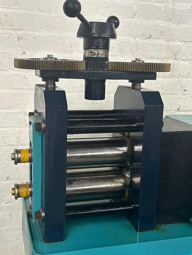 Used Cavallin Type 6″ x 4″ Double Sided Power Rolling Mill with Side Rollers for Gold, Silver, Plate