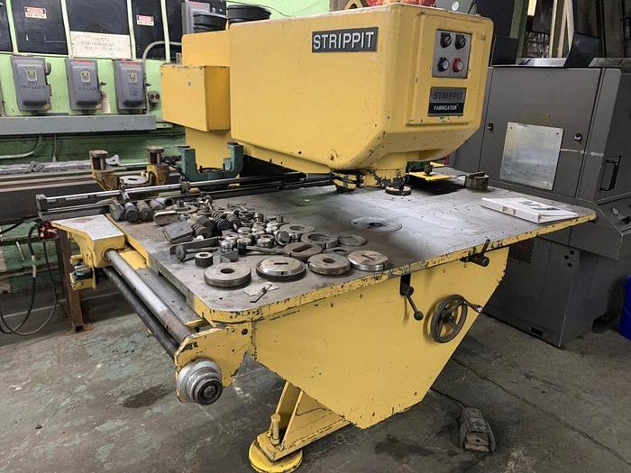 Used Strippit Fabricator Super 30″ x 30 Ton Semi-Automatic Punch Press with Tooling