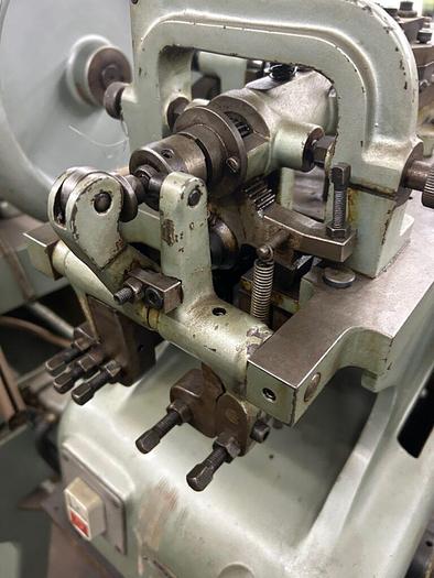 Used 8105-100 OMBI Medium Double Curb Chain Making Machine, S/N 4984