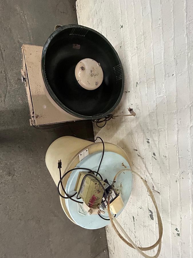 Used Mirro-Brite Vibratory Finishing Machine, Model #MB-150 with Flow-Through Water System