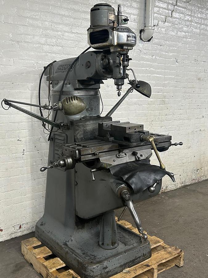 Used Bridgeport 9" x 32" 1/2 HP, 6-Speed Ram Type Vertical Milling Machine