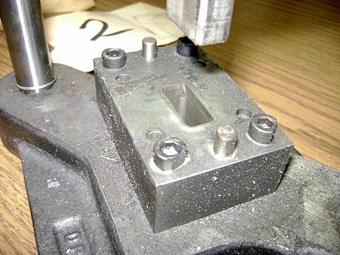 Used 0577-390 Medium Ingot Die Set