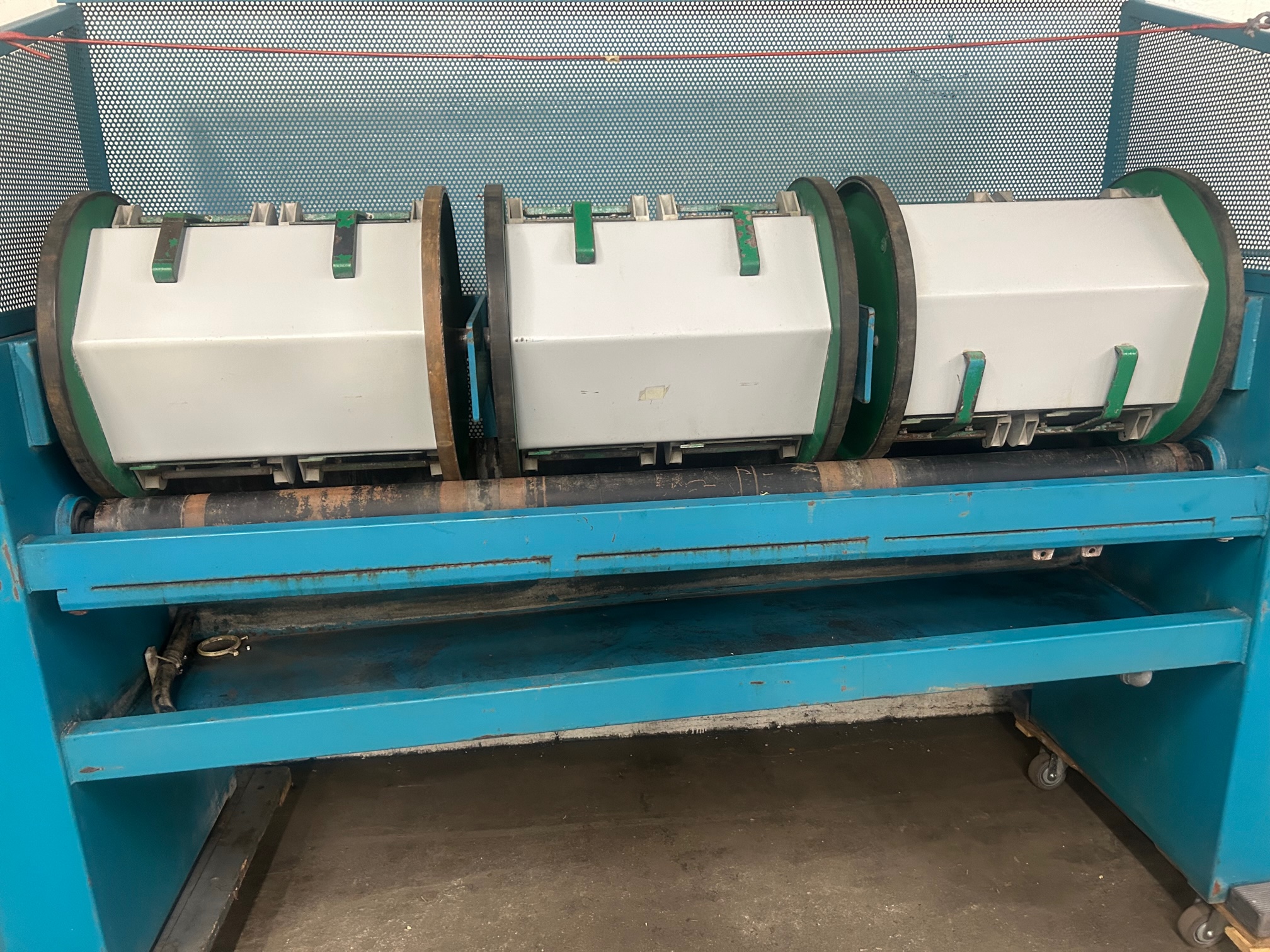 Used Dreher VT3 Wet Processing Three Barrel Finishing Machine, Technology for Delicate Parts