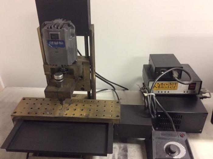 Used Model Master CNC Engraving Milling Machine Compleate With Computer, Flashcut & Artcam Software