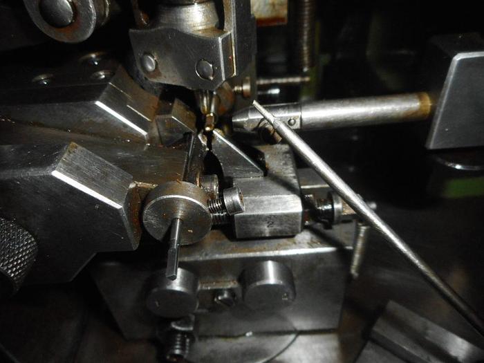 Used Bechtold Bench Model French Rope Chain Making Machine