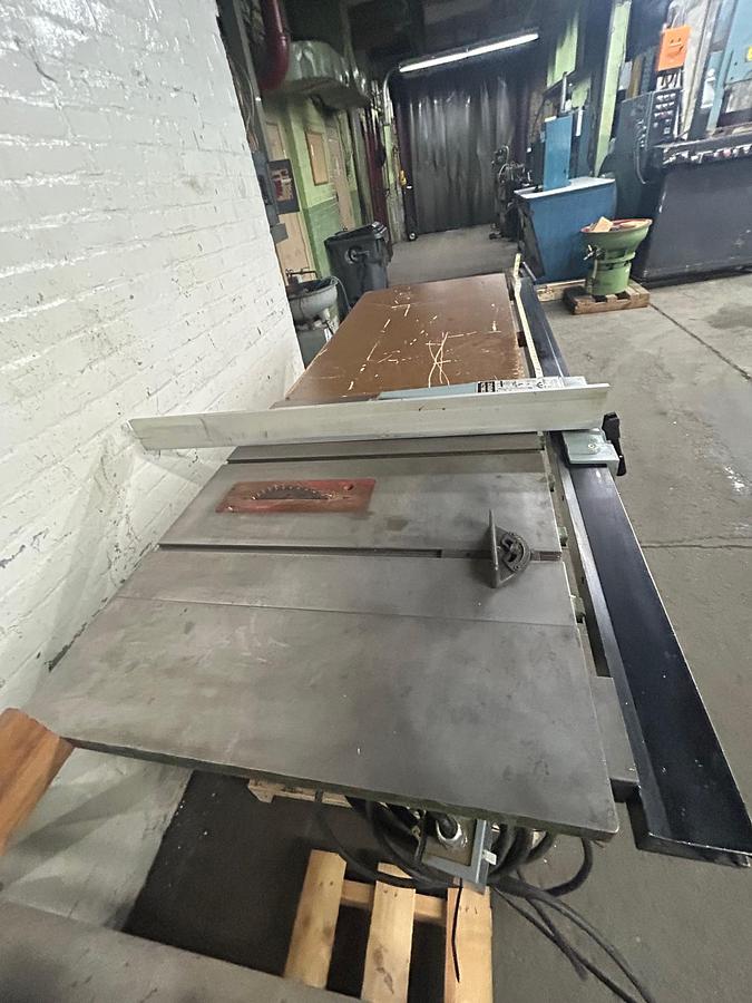 Used Boice Crane 3500 10″ Monomaster Table Saw With 9-FT Roller table