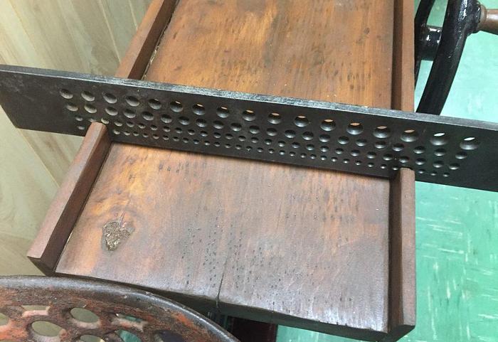 Used 2786-385 Antique Wire Single Draw Bench Circa 1890