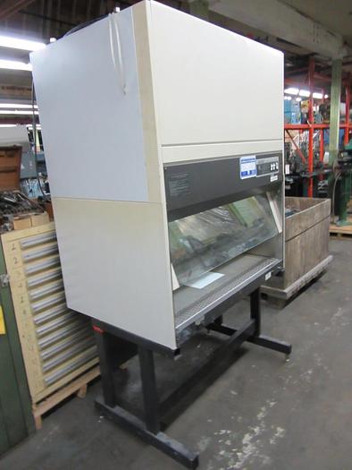 Used 2001-700 LABCONCO CHEMICAL LAB FUME SAFETY EXHAUSTHOOD PURIFIER CLASS 11