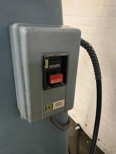 Used Bridgeport Series 1, 2HP Vertical Knee Mill with 6″ Vise & Acu-Rite 2-Axis DRO