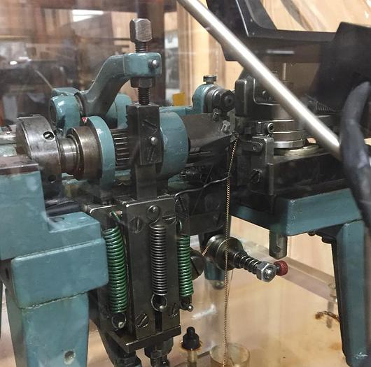Used 8778-100 ANTIQUE CHAIN MAKING MACHINE – SHOW / EXHIBIT DISPLAY