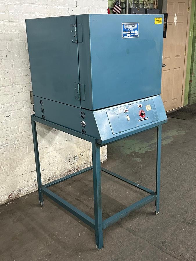 Used Electroven Model GB3 1500 Watt Laboratory Oven 450 F. Drying / Curing Oven