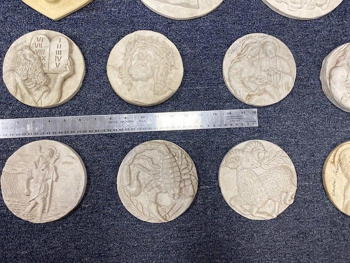 Used 3364-700 DUPLICATING PLATES – 27 COMPOSITE HAND CARVED MEDALLIONS, JEWELRY