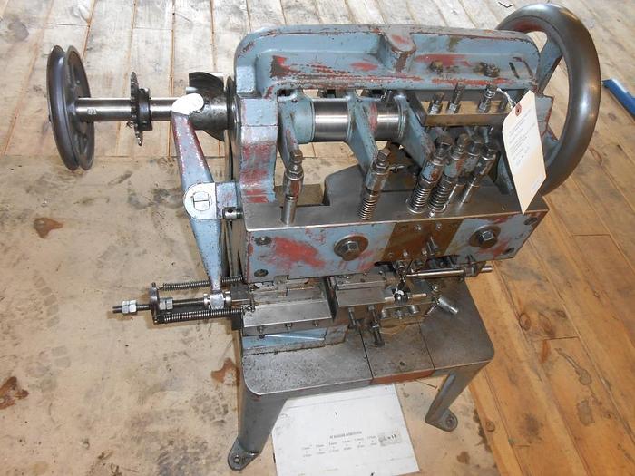 Used 8625-100 Industrial Jump Ring Making Machine
