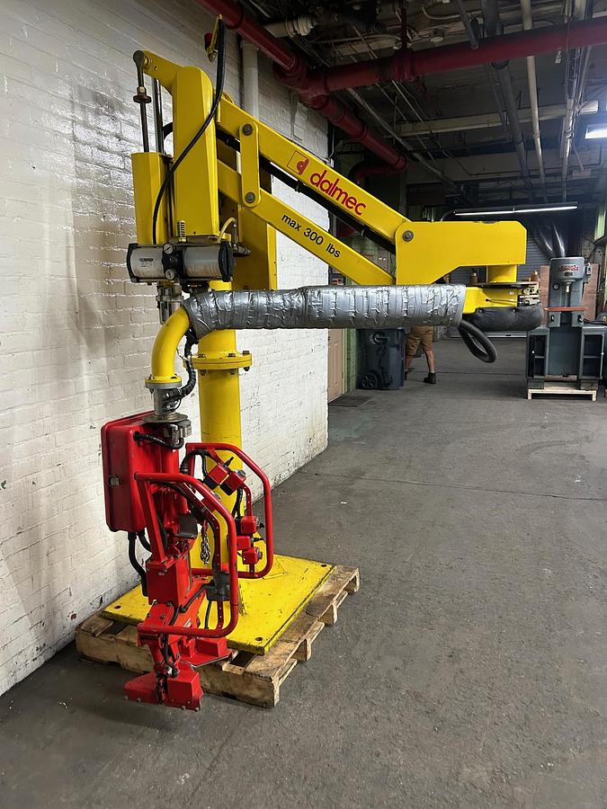 Used Dalmec Type PMC Specialized Pneumatic Industrial Manipulator / Lift-Assist