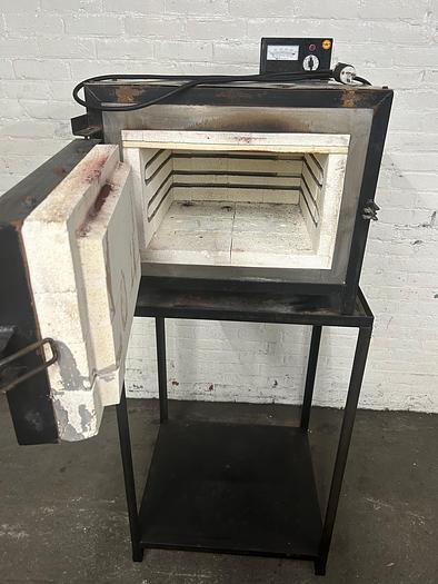 Used Burnout Furnace Oven Kiln 20" x 20" x 20"