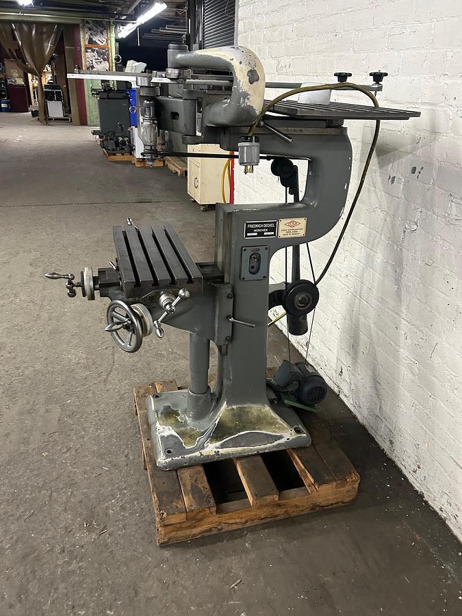 Used Dekel Type G1L (2 Dimensional Pantograph / Engraver, Floor Model