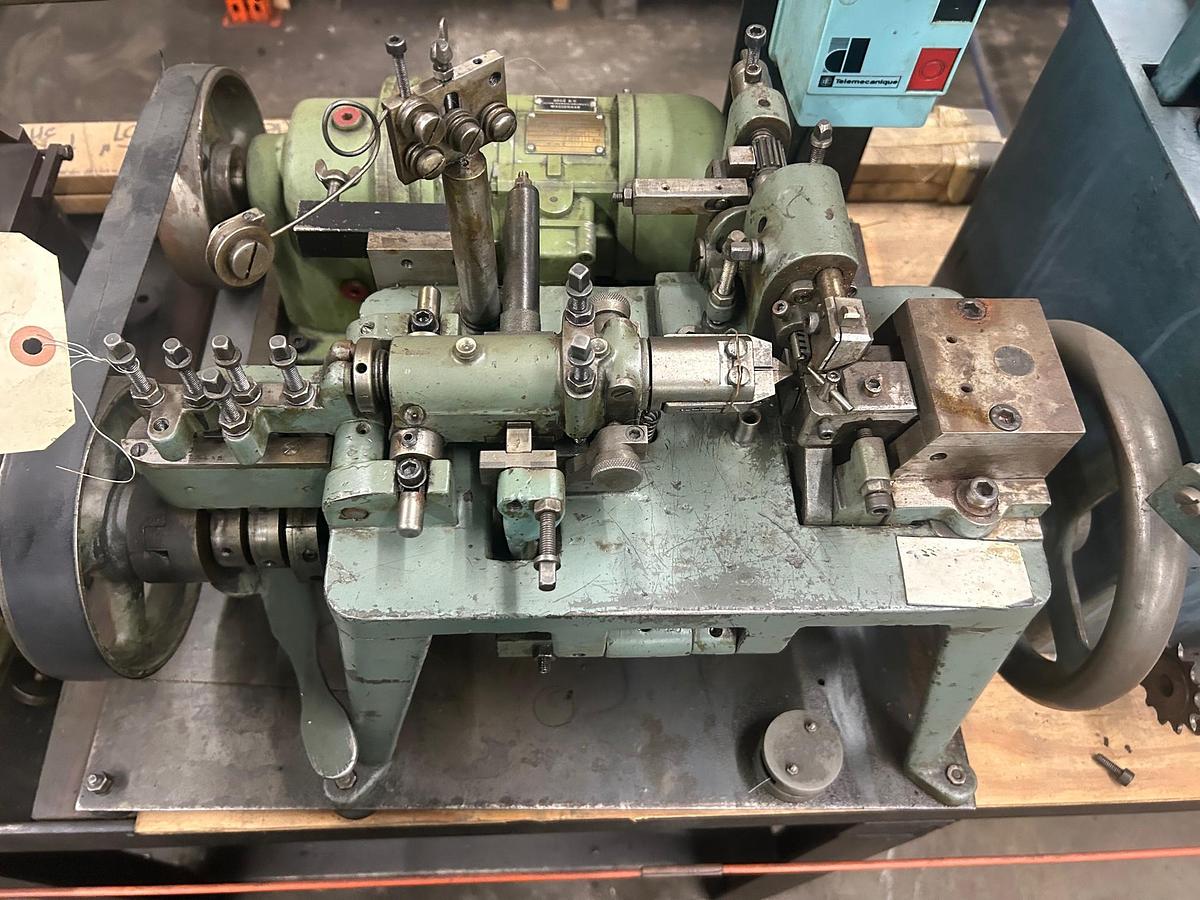Used RUF Single Curb Chain Making Machine