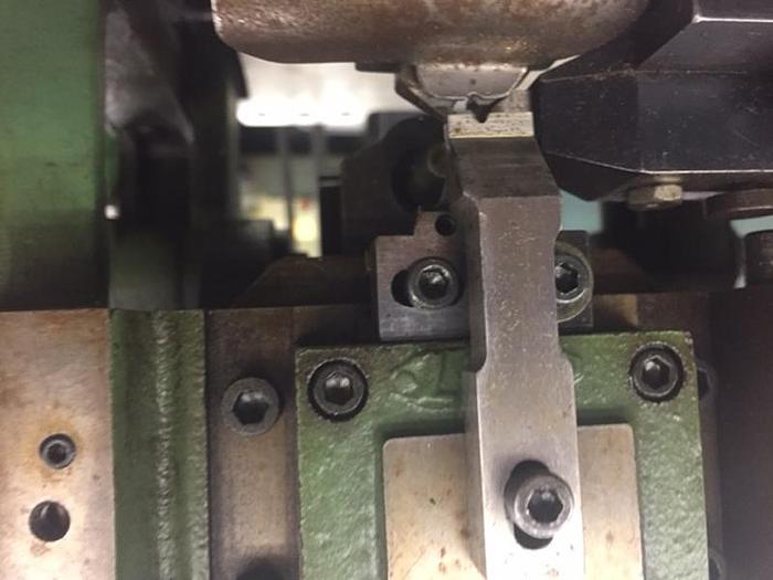 Used 2464-100 Jump Ring Making Link Machine