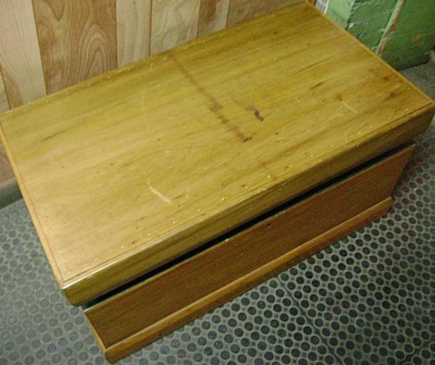 Used 1074-385 Antique Woodworker’s Tool Chest/Carpenter’s Box