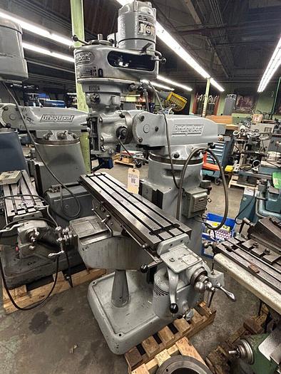 Used Bridgeport 9″ x 32″ 1 HP, 8-Speed Ram Type J-Head Vertical Milling Machine