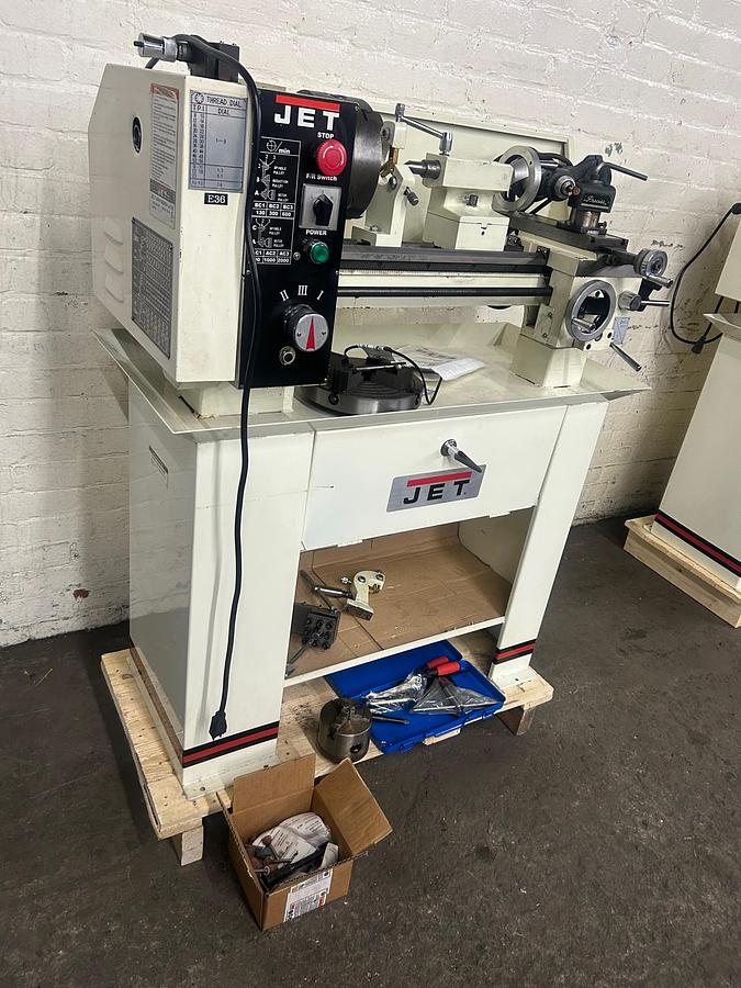 Used Jet BD-920W 9" x 20" Belt Drive Bench Lathe, Inch/Metric / Well Tooled