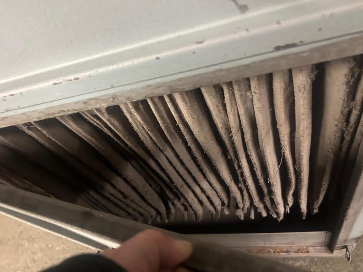 Used Torit 3 HP Cabinet Dust Collector, Model #84