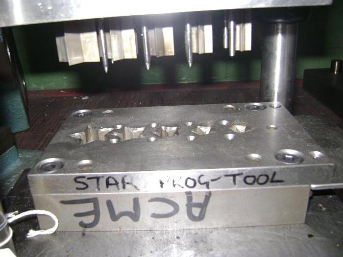 Used 7403-390 Die Set – 5 sizes – Star Design