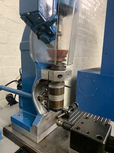 Used 3551-400 GoldPro AB-100-4 MANUAL Plastic Injector Molding Machine with Reinforced Base