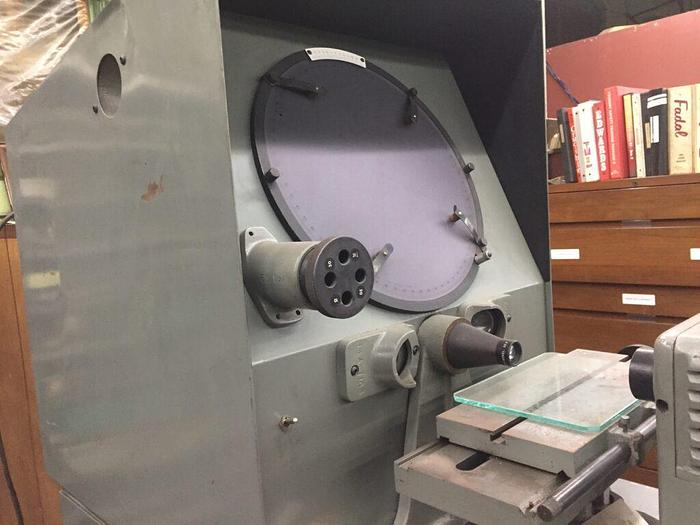Used 2921-530 Clausing 14″ Optical Comparator Model 4310