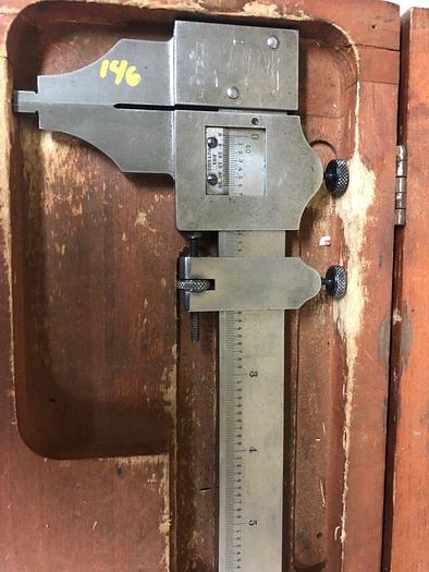 Used 3371-385 VINTAGE L.S. STARRETT 25″ VERNIER CALIPER No. 122-INSIDE-OUTSIDE MADE IN USA WOOD CASE