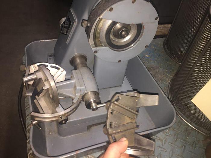 Used 2431-330 LIENHARD Single Lip Bench Model Cutter/Grinder