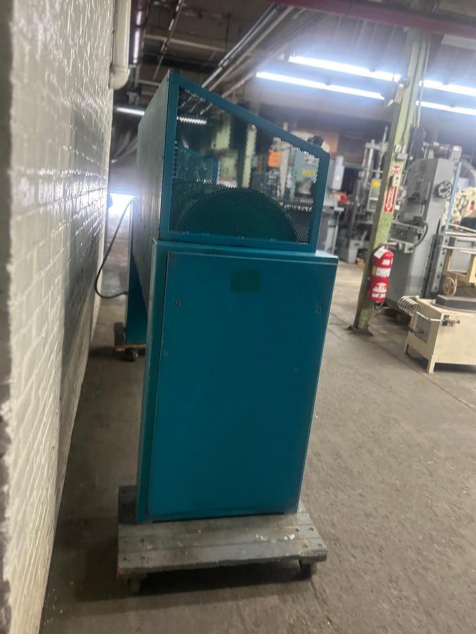 Used Dreher VT3 Wet Processing Three Barrel Finishing Machine, Technology for Delicate Parts