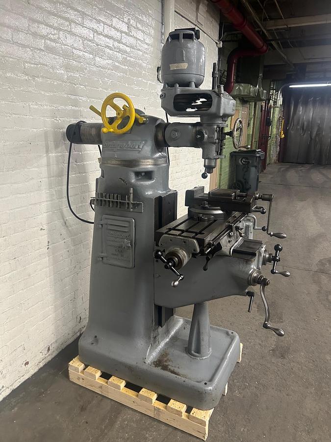 Used Bridgeport 9" x 32" 1/2 HP, 6-Speed Ram Type Vertical Milling Machine