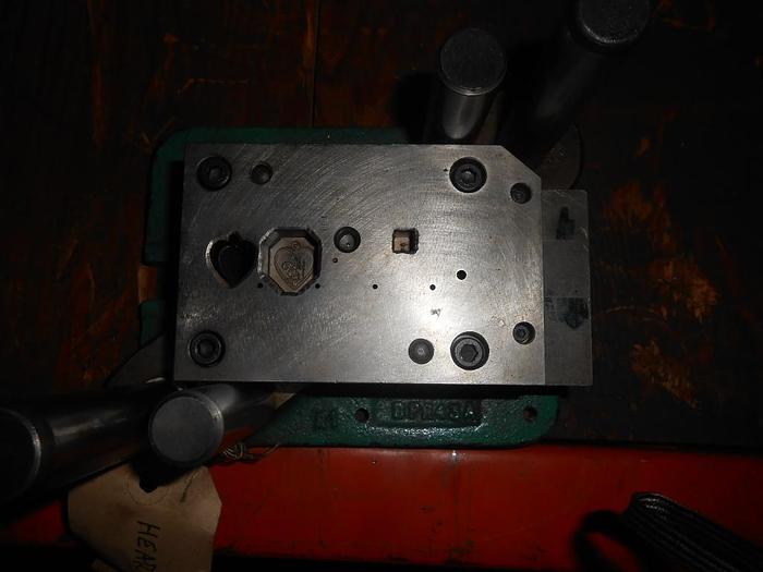 Used 7400-390 Misc. Die Set \ heart pendant of St. Christopher