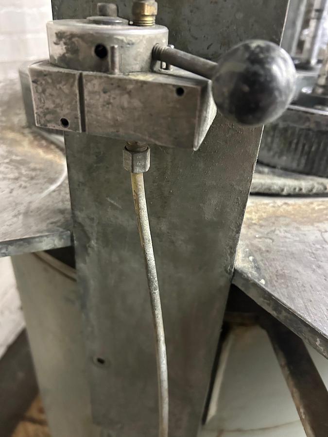 Used Speedfam 24" Lapper / Lapping Machine with 9" Discs, Pneumatic Plates