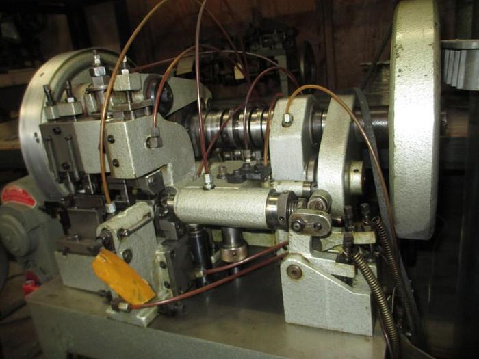 Used 8505-100 OMBI Model FRT10 Boston Link Chain Making Machine