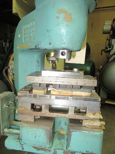 Used 2245-220 Hugold Pneumatic Air Press on Stand