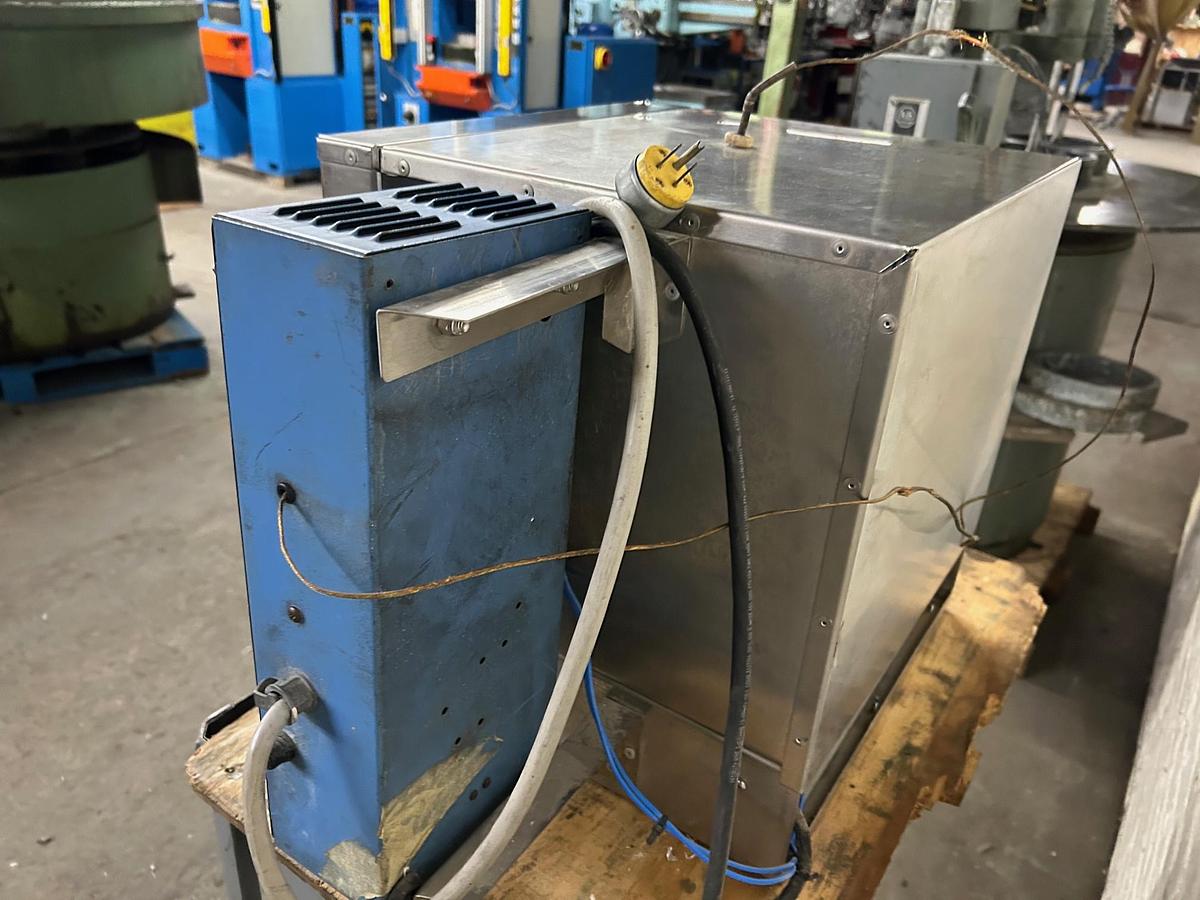Used  Electric Oven, Kiln, Furnace with Paragon Programmable TNFII Remote Controller
