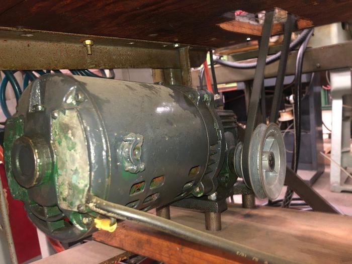 Used 3376-145 Four Slide (4-Slide) Wire Forming Machine for Jewelry Earring Loop/Eyelet Wire Size .098