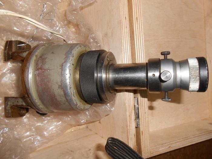 Used 8843-145 Escomatic Scope with Wooden Box