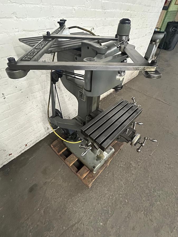 Used Dekel Type G1L (2 Dimensional Pantograph / Engraver, Floor Model