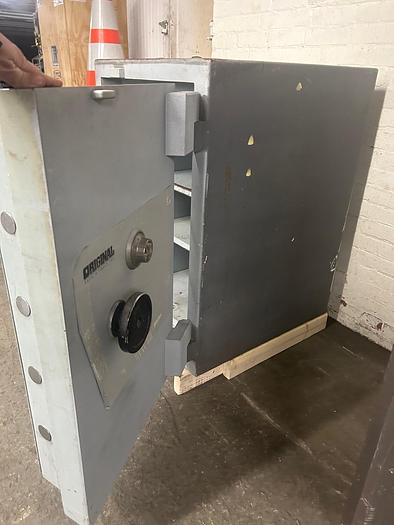 Used Original Safe and Vaults Combination Tool Resistant Safe MTL TL30 UL